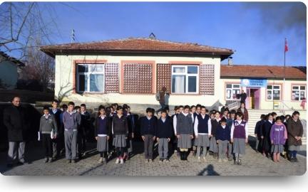 Üçkaraağaç Ortaokulu Fotoğrafı